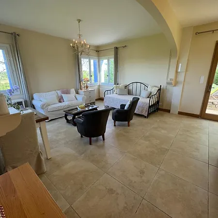 Luxury Self-catering Homes With Salt Water Pool On Organic Vineyard In France * Saussignac