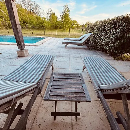Luxury Self-catering Homes With Salt Water Pool On Organic Vineyard In France Apartment
