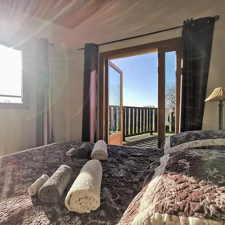 Luxury Self-catering Homes With Salt Water Pool On Organic Vineyard In France